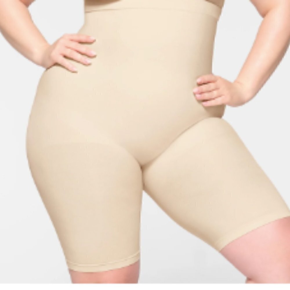 Skims Seamless Sculpt High-Waisted Above the Knee Short 3X